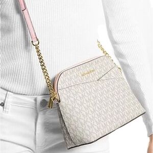 Michael Kors Signature Jet Set Medium Travel Bag